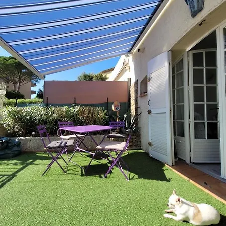 Apartment Le Mas Synae- Studio Cosy Pour Deux A Sainte- Maxime *