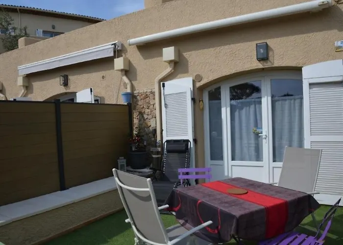 Synae- Cosy Pour Deux A Sainte- Maxime * Sainte-Maxime