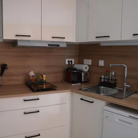 Joli Classé 3étoiles Avec Terrasse, Piscine, Place De Parking Privée Syana Appartement Sainte-Maxime