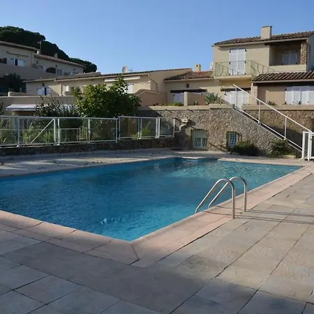 Joli Classé 3étoiles Avec Terrasse, Piscine, Place De Parking Privée Syana Sainte-Maxime